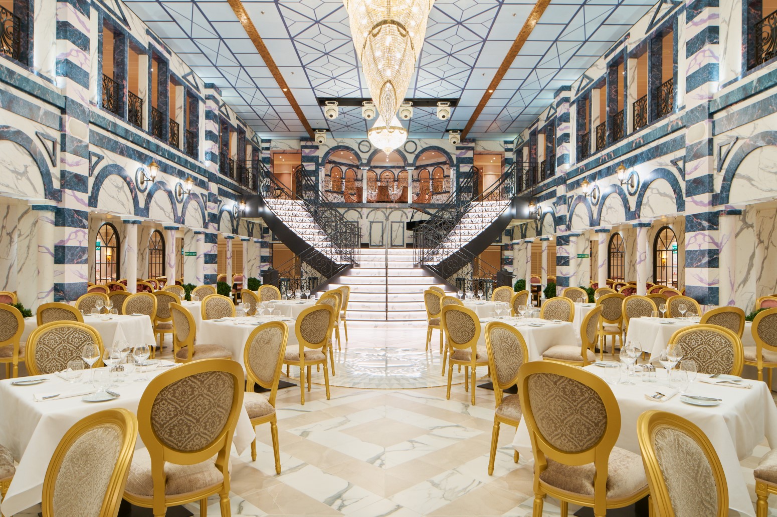 restaurante costa firenze cruceros para familias